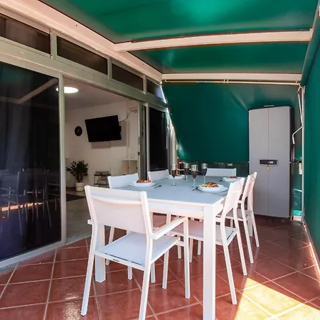 Cosy 1bd Near Playa De Americas, 208 Apartment