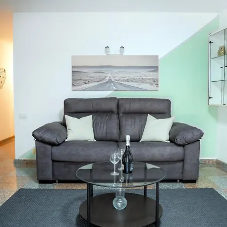 Apartment Cosy 1bd Near Playa De Americas, 208 *